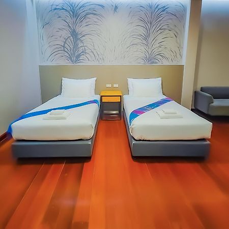 The Riva Vientiane Hotel Экстерьер фото