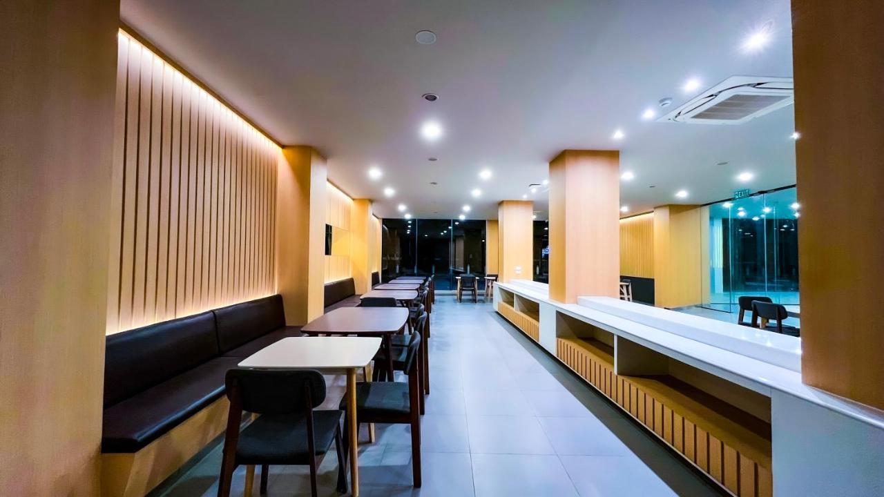 The Riva Vientiane Hotel Экстерьер фото