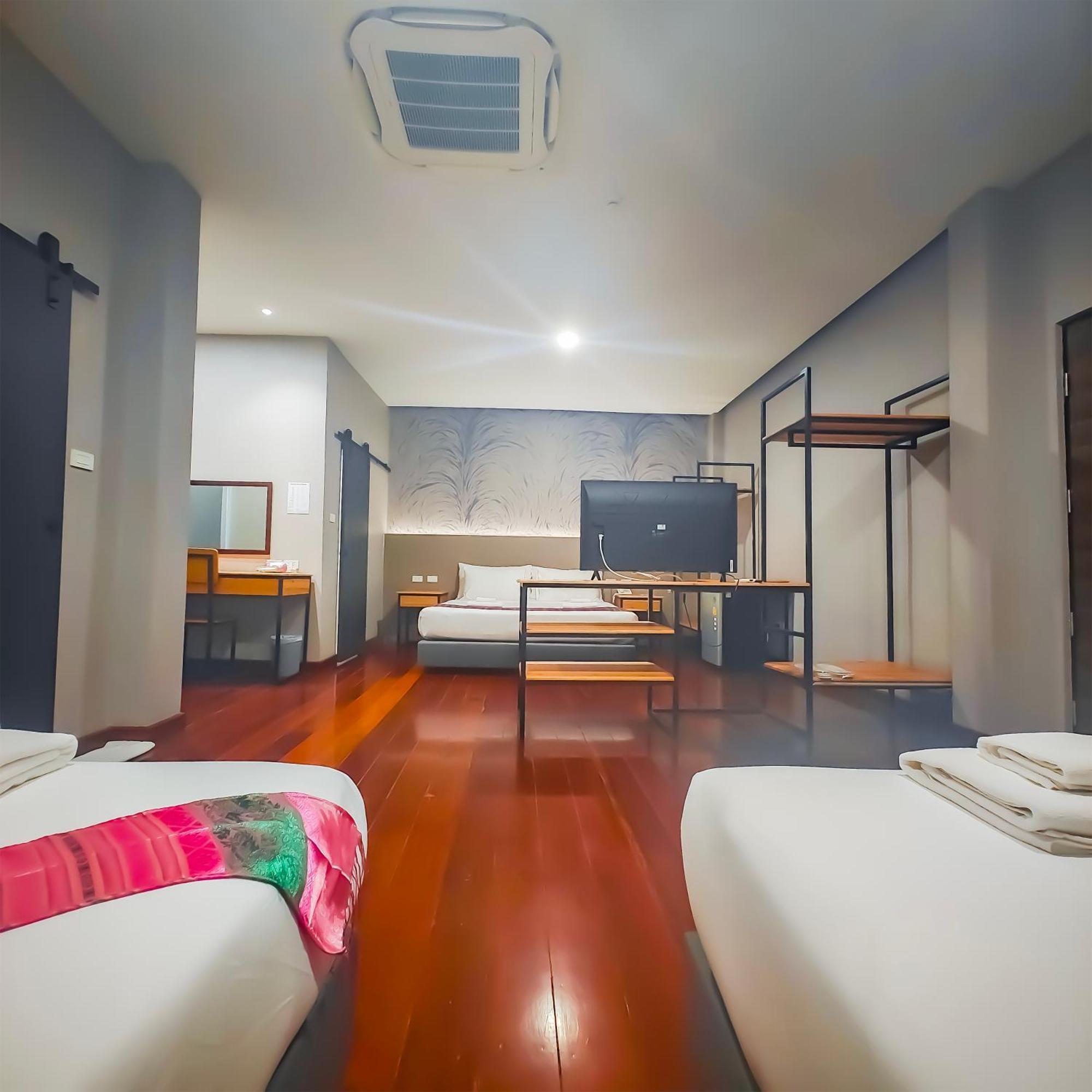 The Riva Vientiane Hotel Экстерьер фото